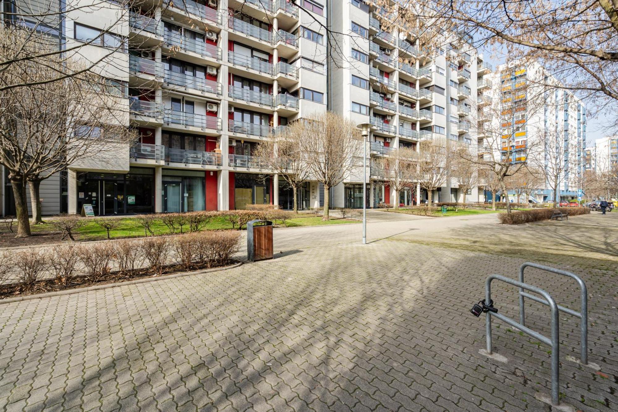 Heart And Soul Apartment Budapest Exteriör bild
